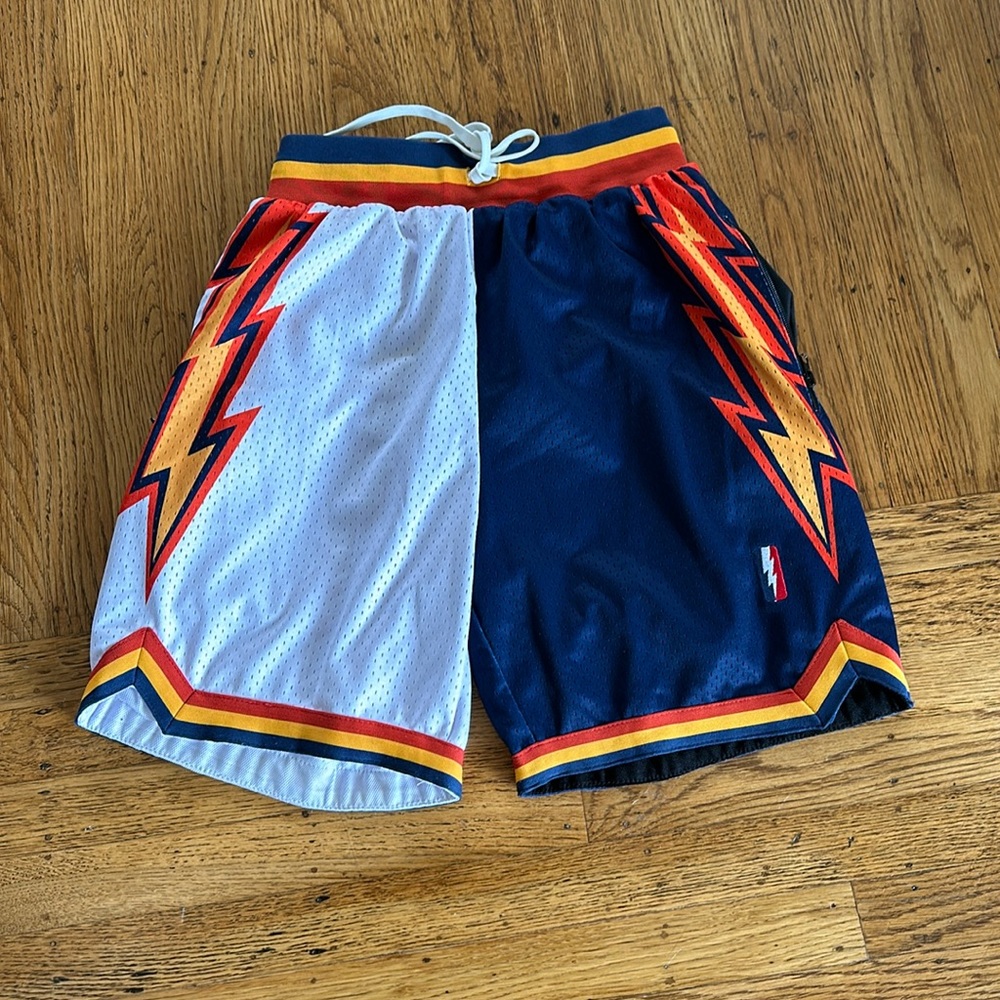 Collect Select - Golden State Warriors Split Basketball Shorts - Size Medium